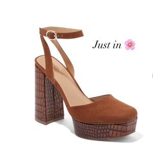 New York & Company Brown Platform Clogs with Chunky Heel